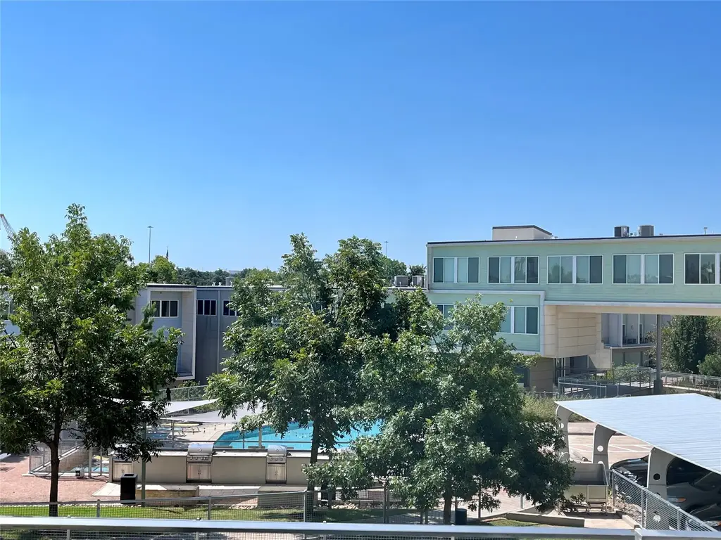 604 N Bluff Drive 242, Austin