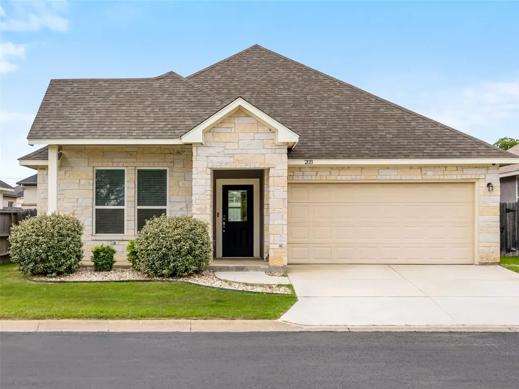 203 Winston Drive, Fredericksburg