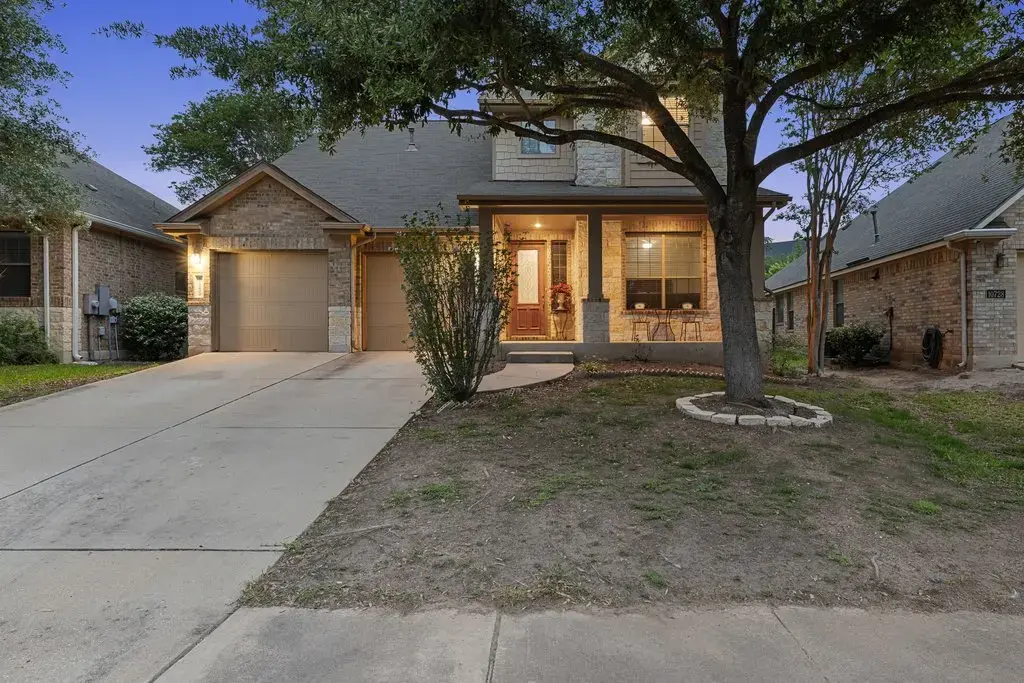 10800 Desert Willow Loop, Austin