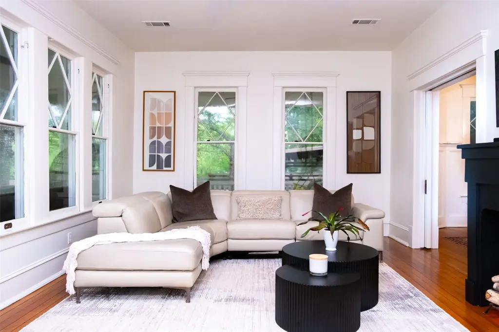 500 S 1st Street, Pflugerville