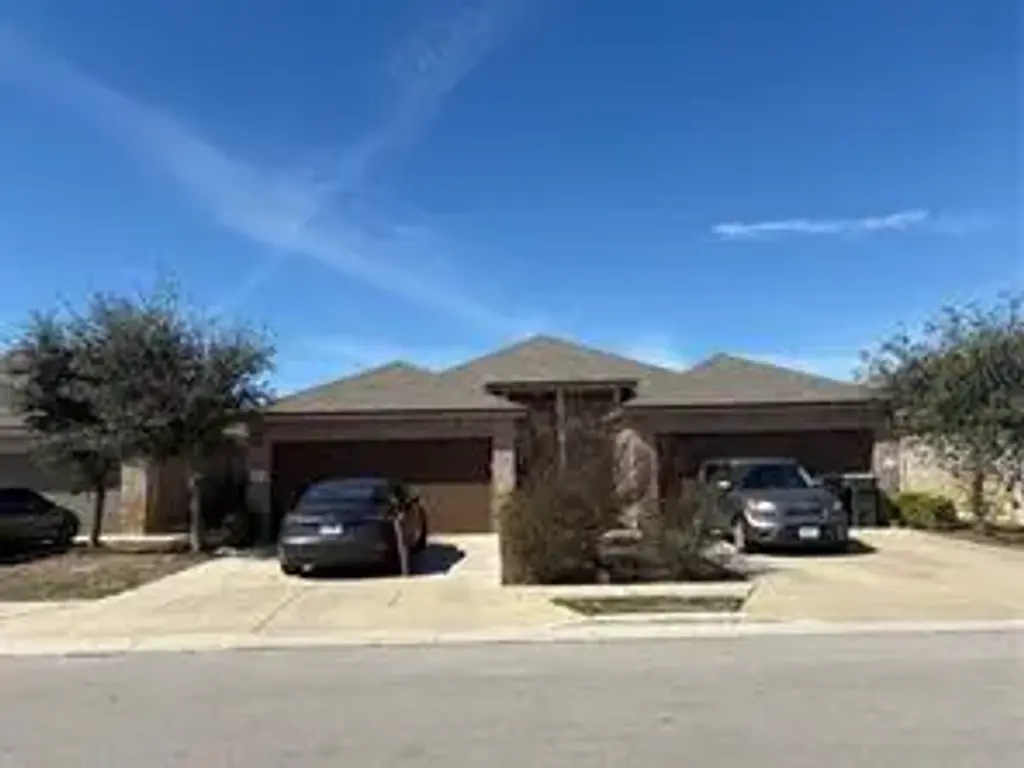 142 Samuel Drive B, Buda