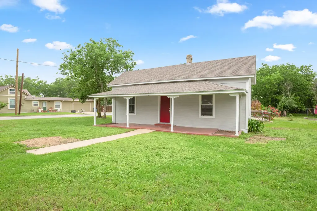 104 W Hall Street, Pflugerville