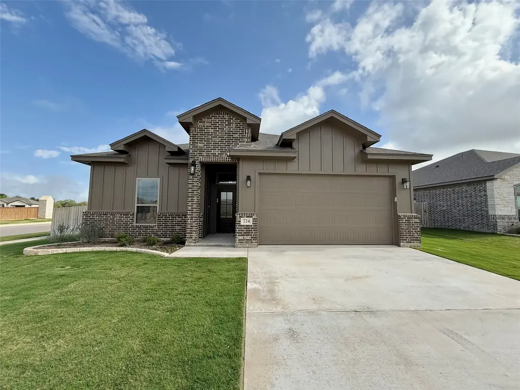 724 Eagle Crest Drive, Salado