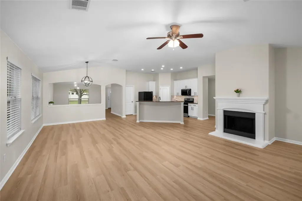 571 Reliance Drive, Buda