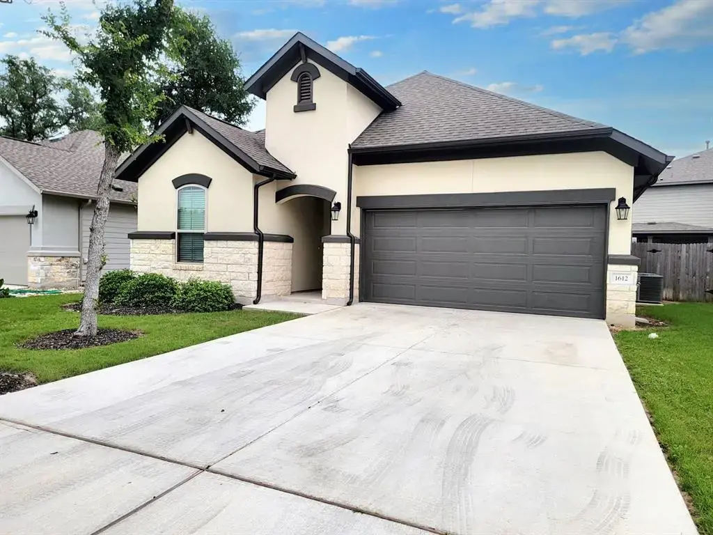 1612 Winding Stream Trail, Leander