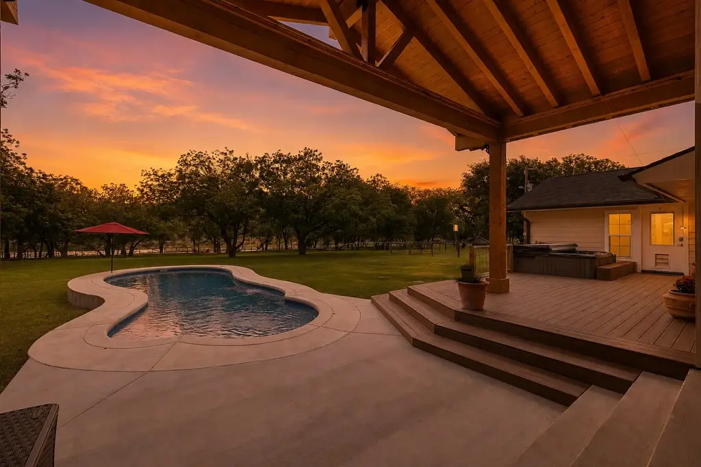1007 S Gabriel Drive, Leander