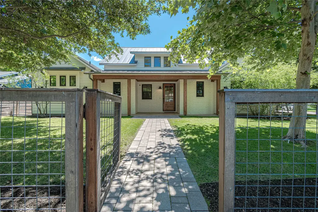 5805 Chesterfield Avenue, Austin