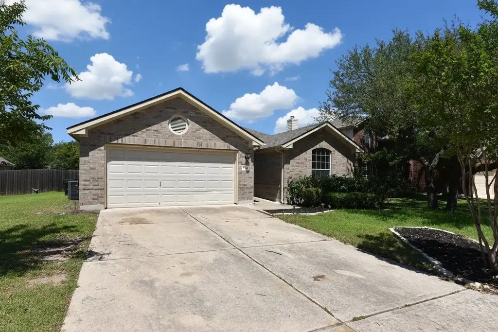 1009 Downridge Drive, Leander