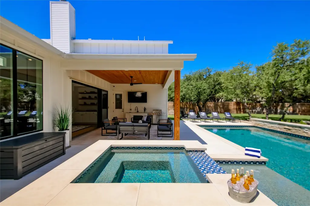 10206 Aqua Azul Court, Austin