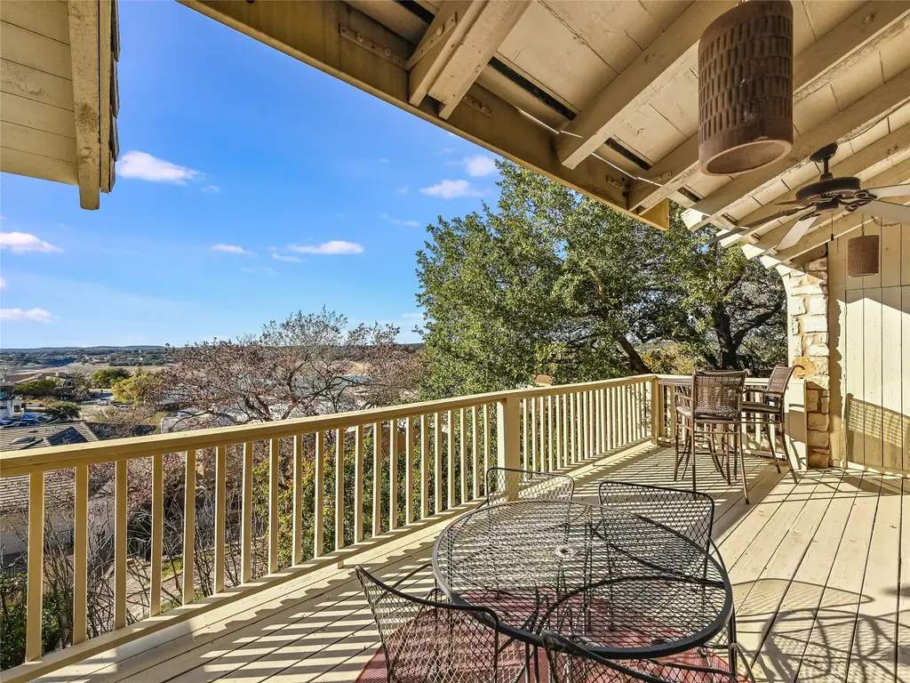 519 Rock Bluff Drive, Austin