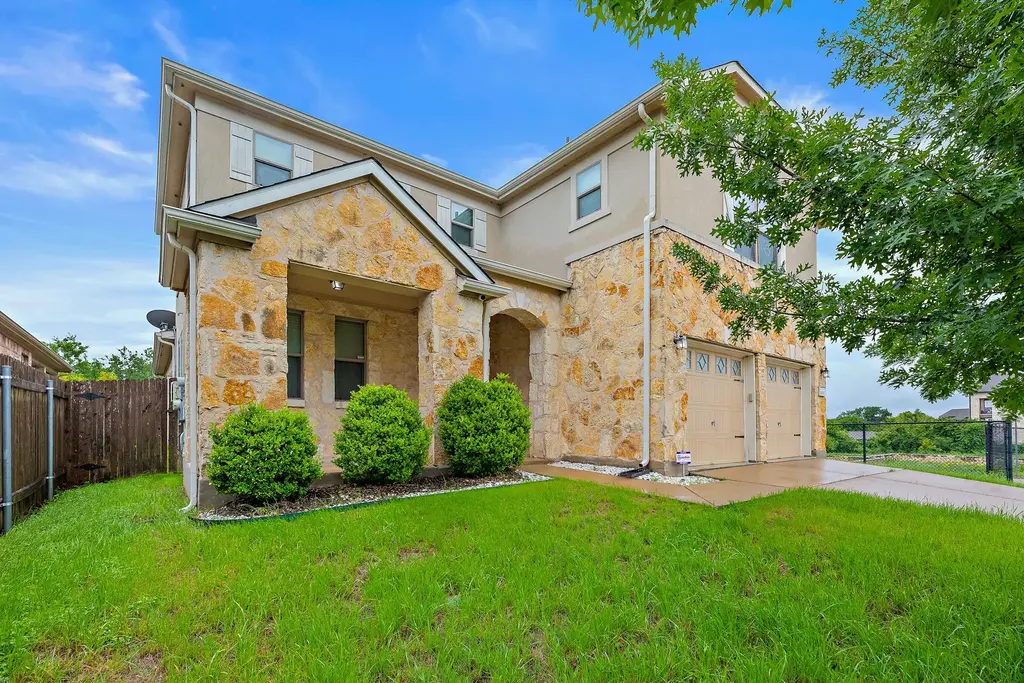 1501 Arial Drive, Austin