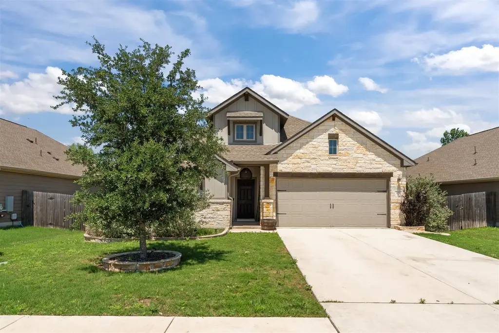 111 Brookside Street, Hutto