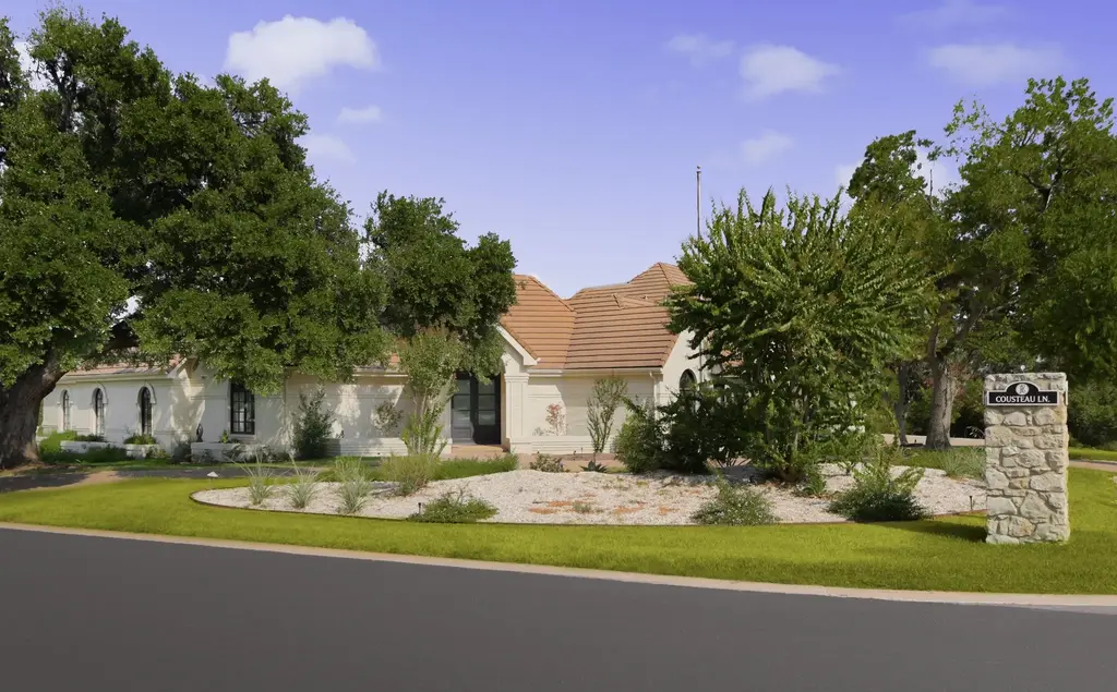 21 Cousteau Lane, Austin