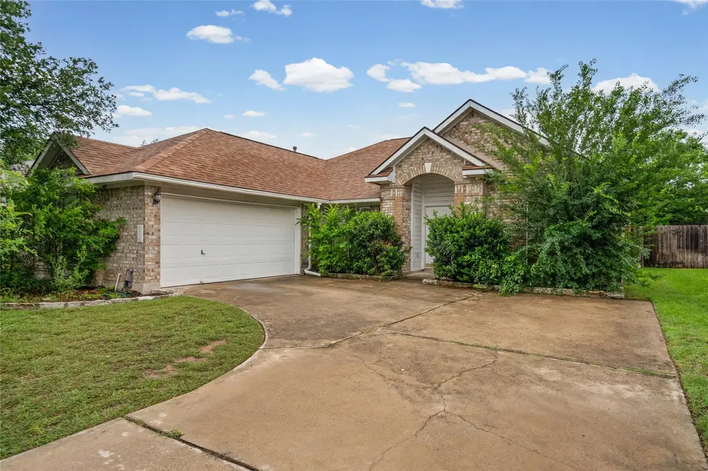 716 Meadow View Drive, Leander