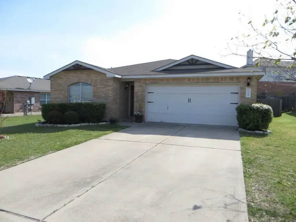 918 W South Street, Leander