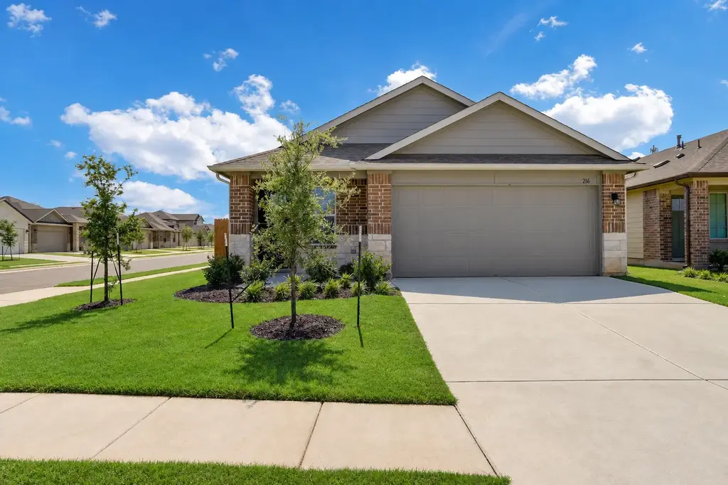 216 Strand Lane, Bastrop