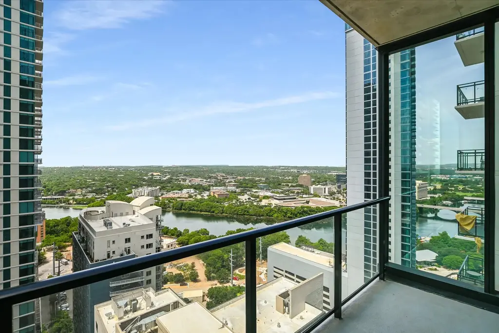 610 Davis Street 2705, Austin