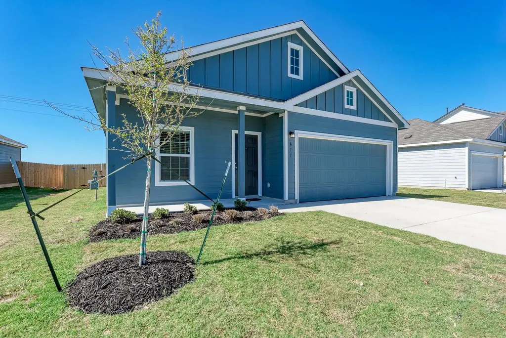 611 Halfmoon Drive, Lockhart