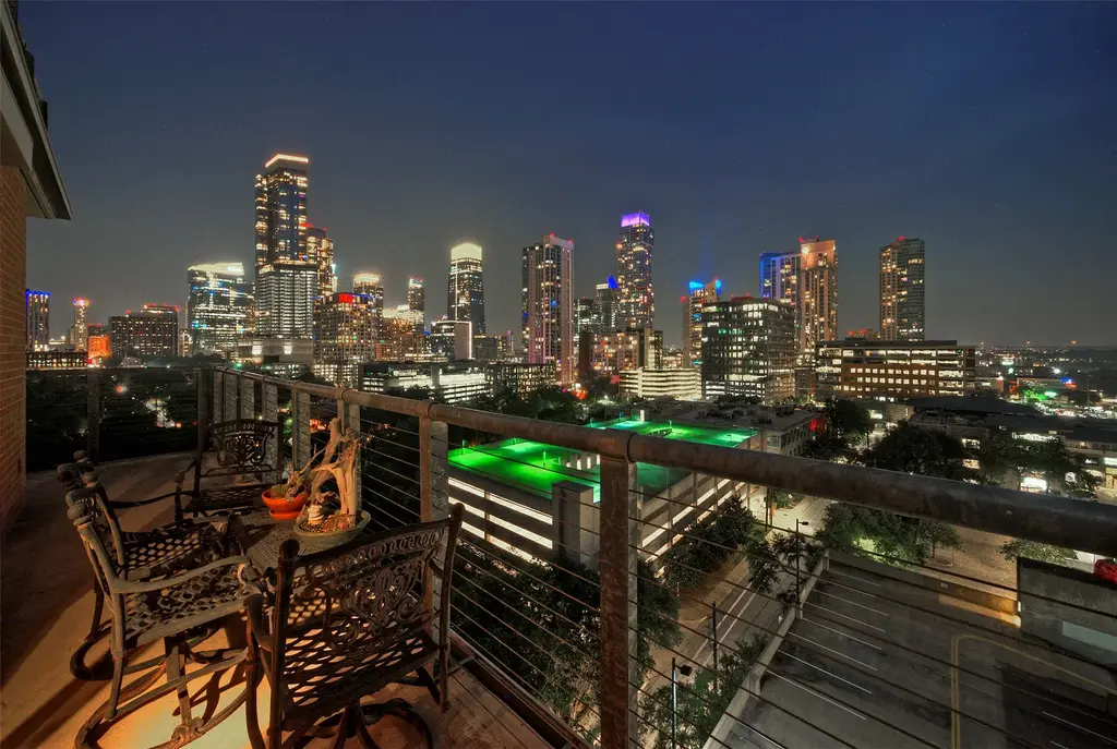 901 W 9th Street 1004, Austin