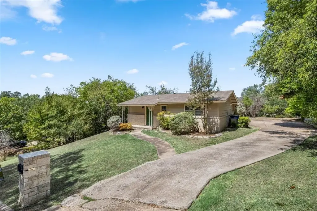 3306 Westhill Drive A, Austin