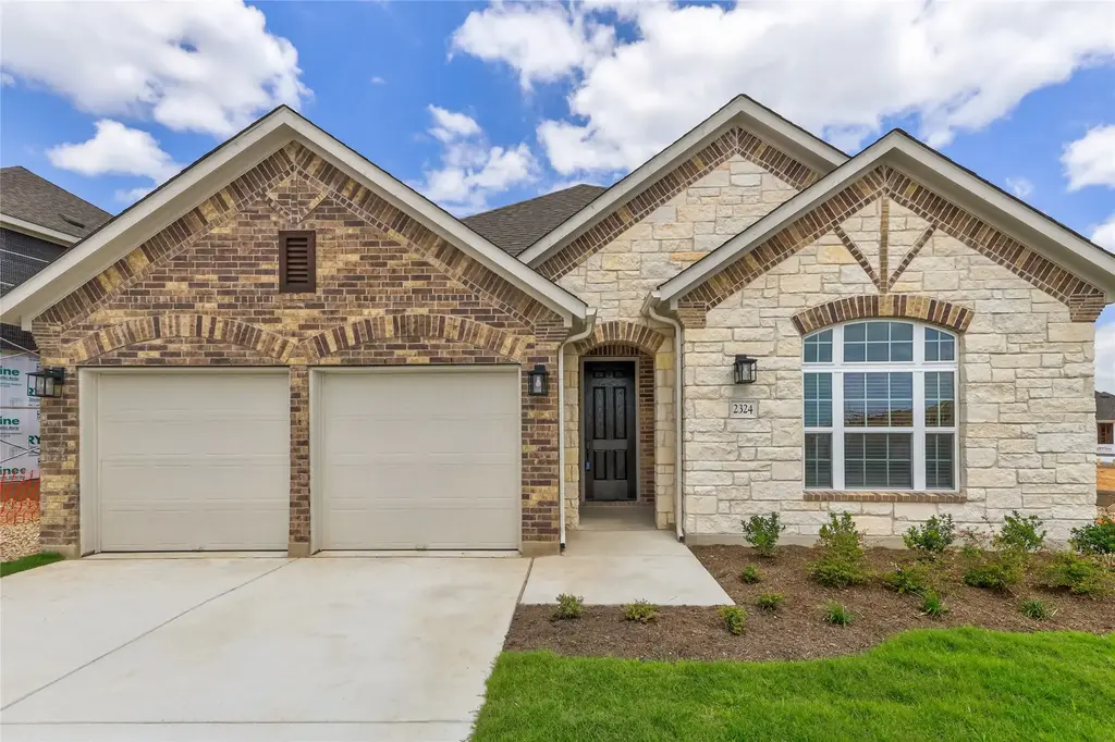 2324 Clear Pond View, Leander