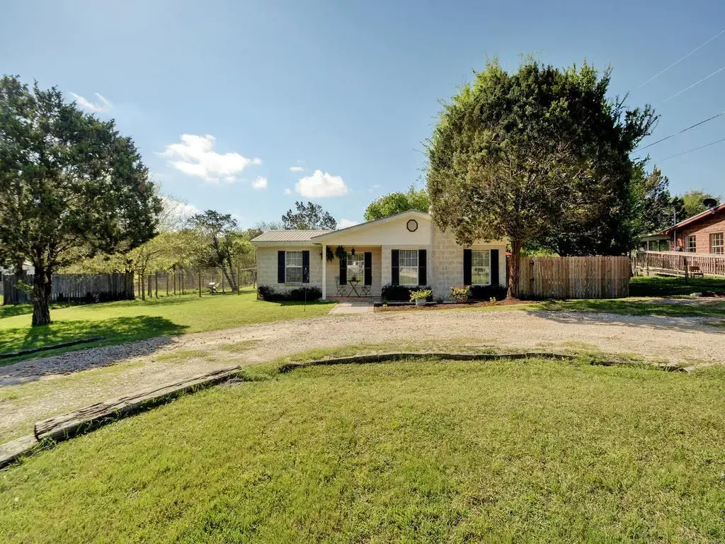 131 Barton Meadow Drive, Dripping Springs