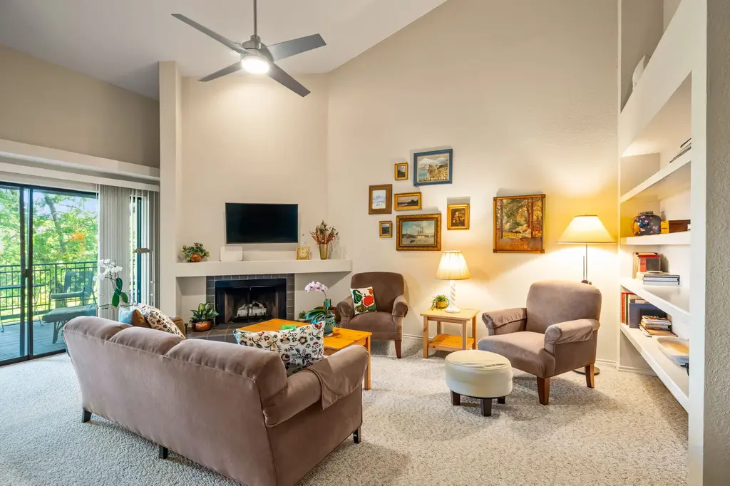 8200 Neely Drive 238, Austin