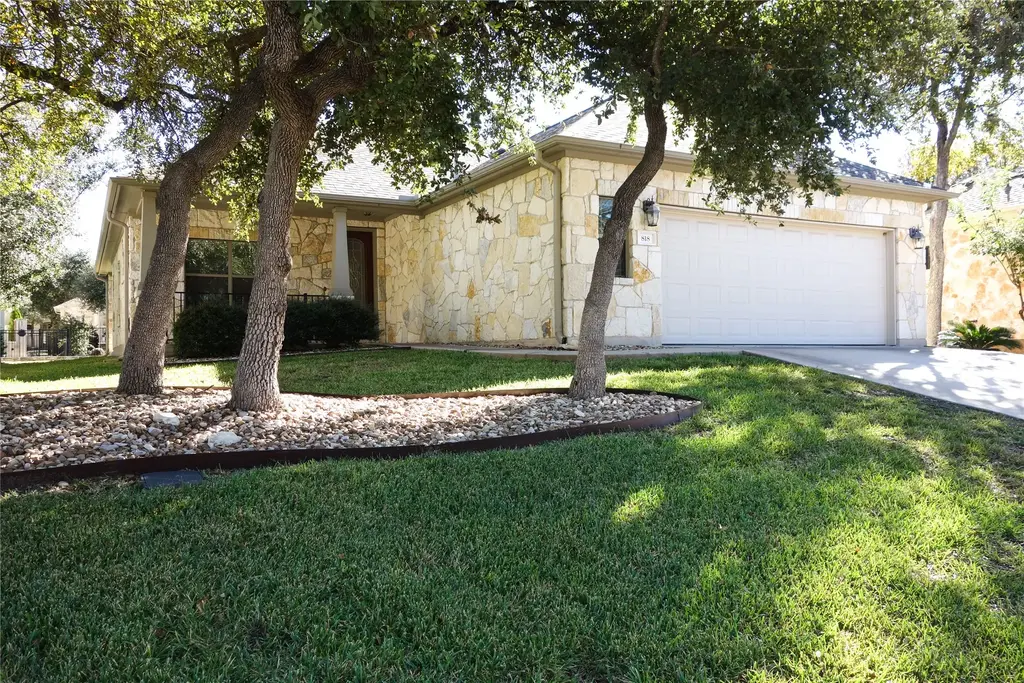 818 Caprock Canyon Trail, Georgetown
