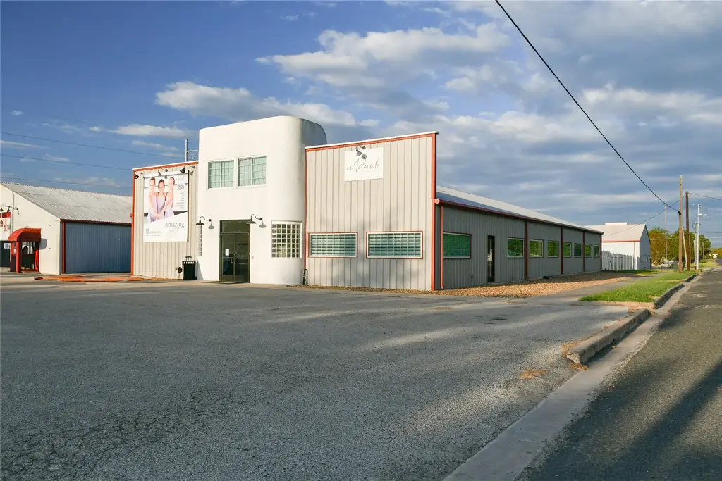1201 Kessler Avenue, Schulenburg