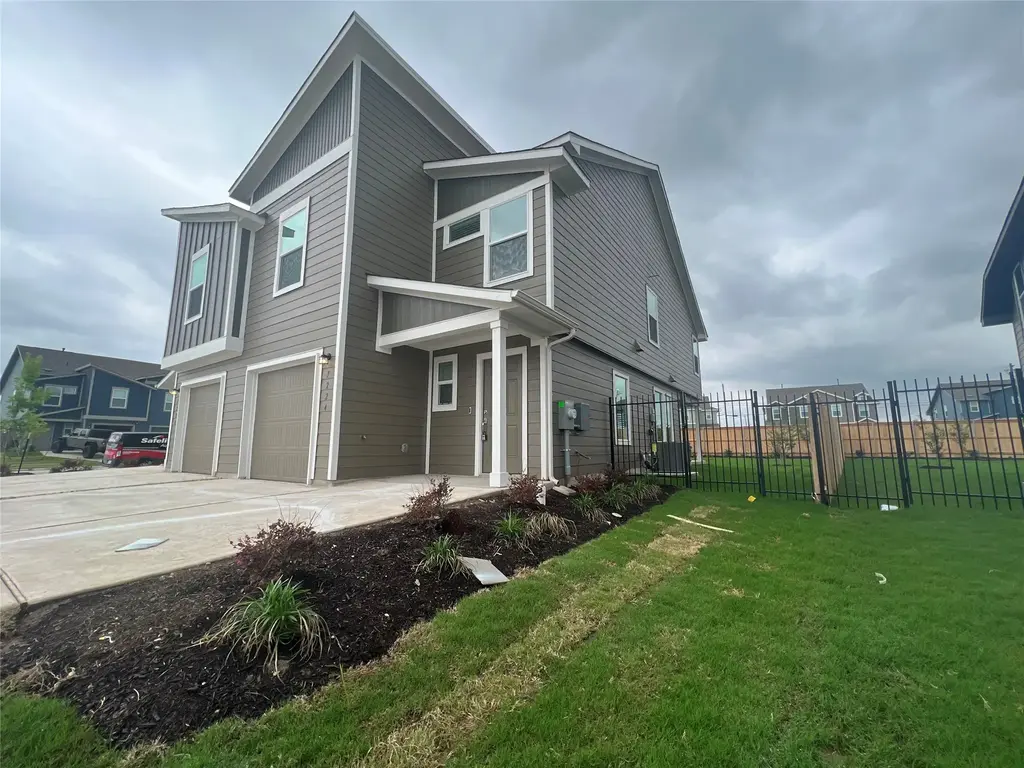 7224 Spotted Leaf Way, Del Valle