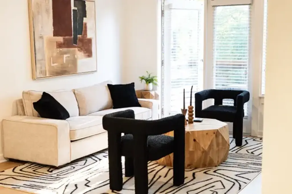 2505 Thornton Road 2106, Austin