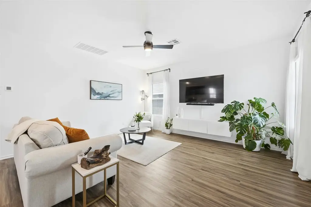 221 Barbary Coast Lane, Jarrell