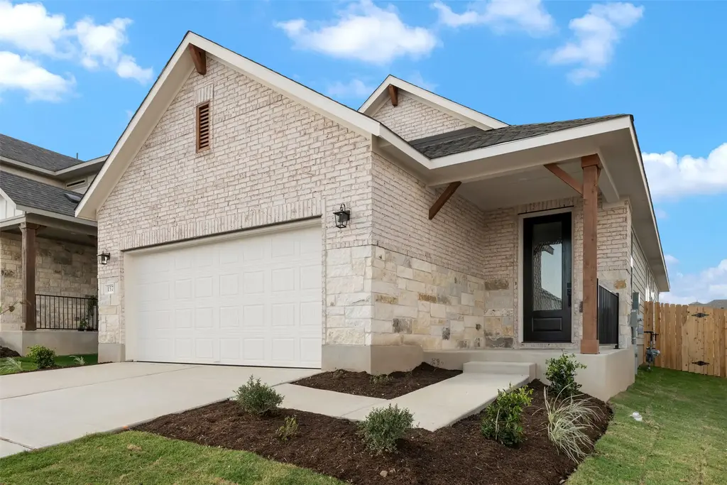 157 Clover Bend, Liberty Hill