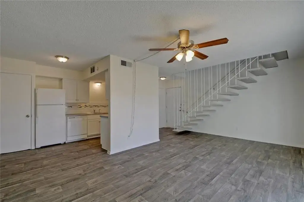 1825 Wooten Park Drive 101, Austin
