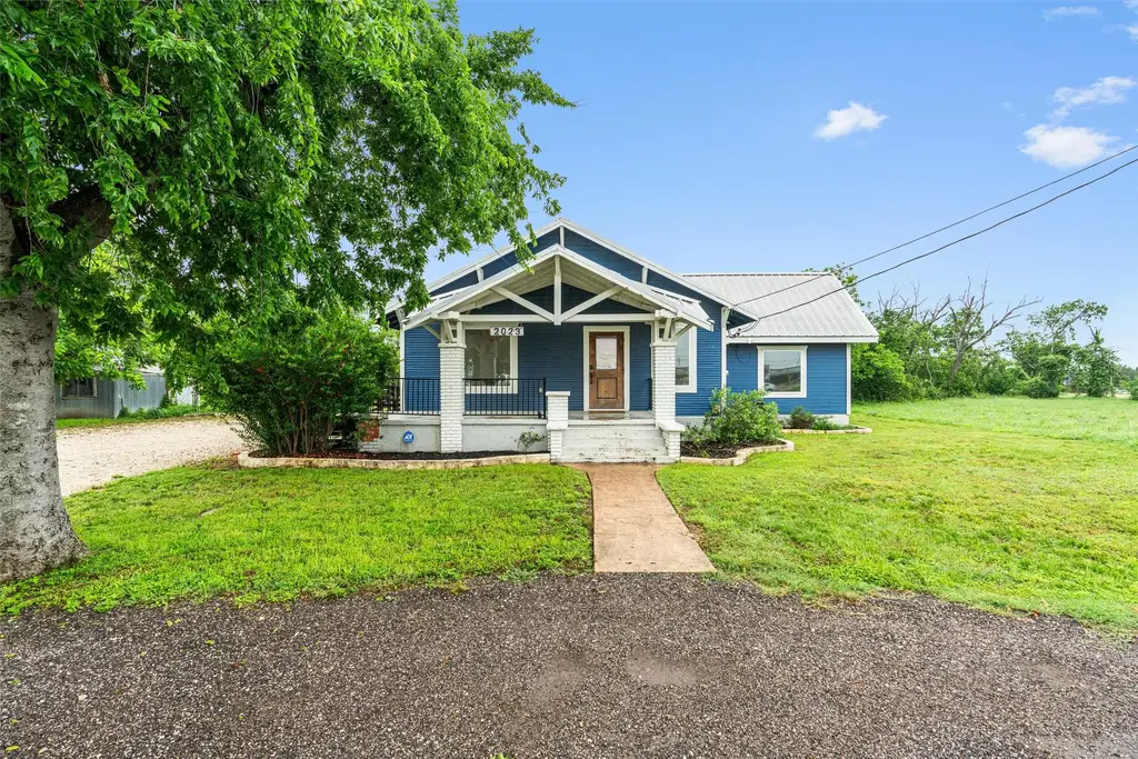 2023 Main Street, Liberty Hill