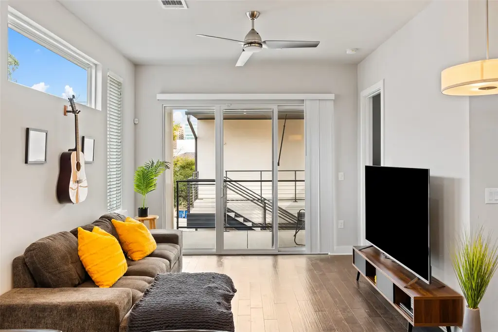 1306 West Avenue 303, Austin
