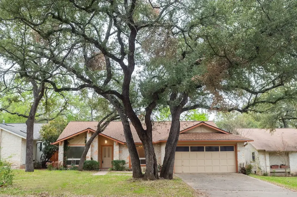 3511 Lovage Drive, Austin