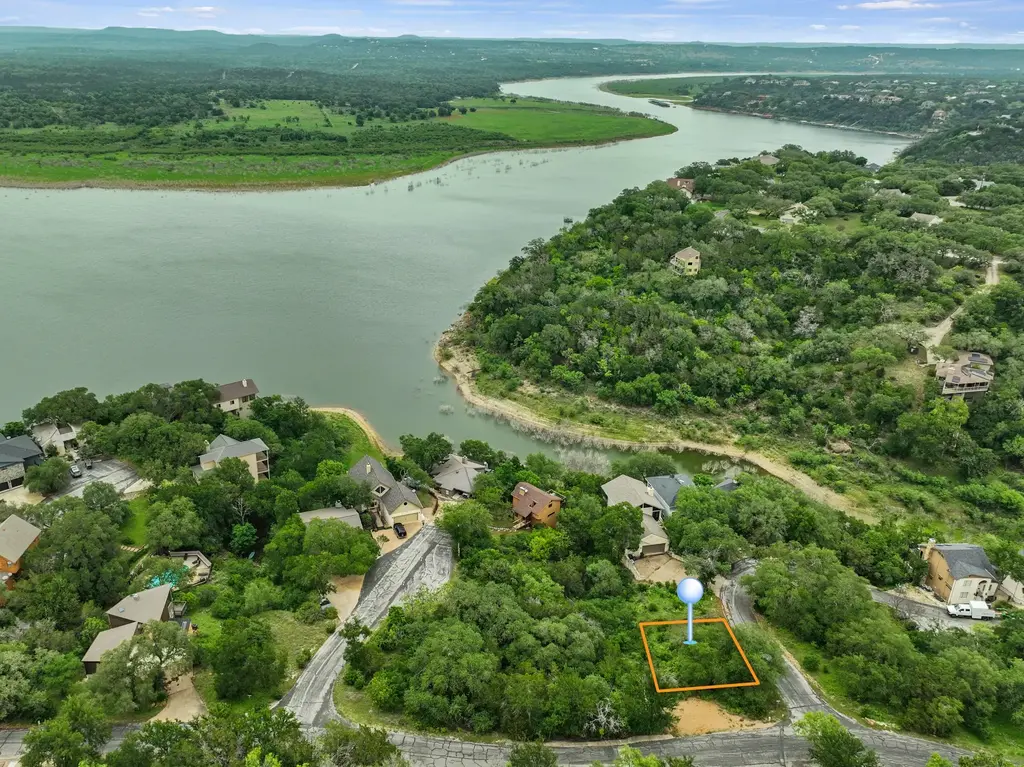 101 Center Cove Ii Loop, Spicewood