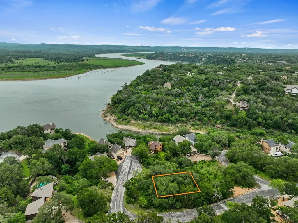 100 Center Cove Iii Loop, Spicewood