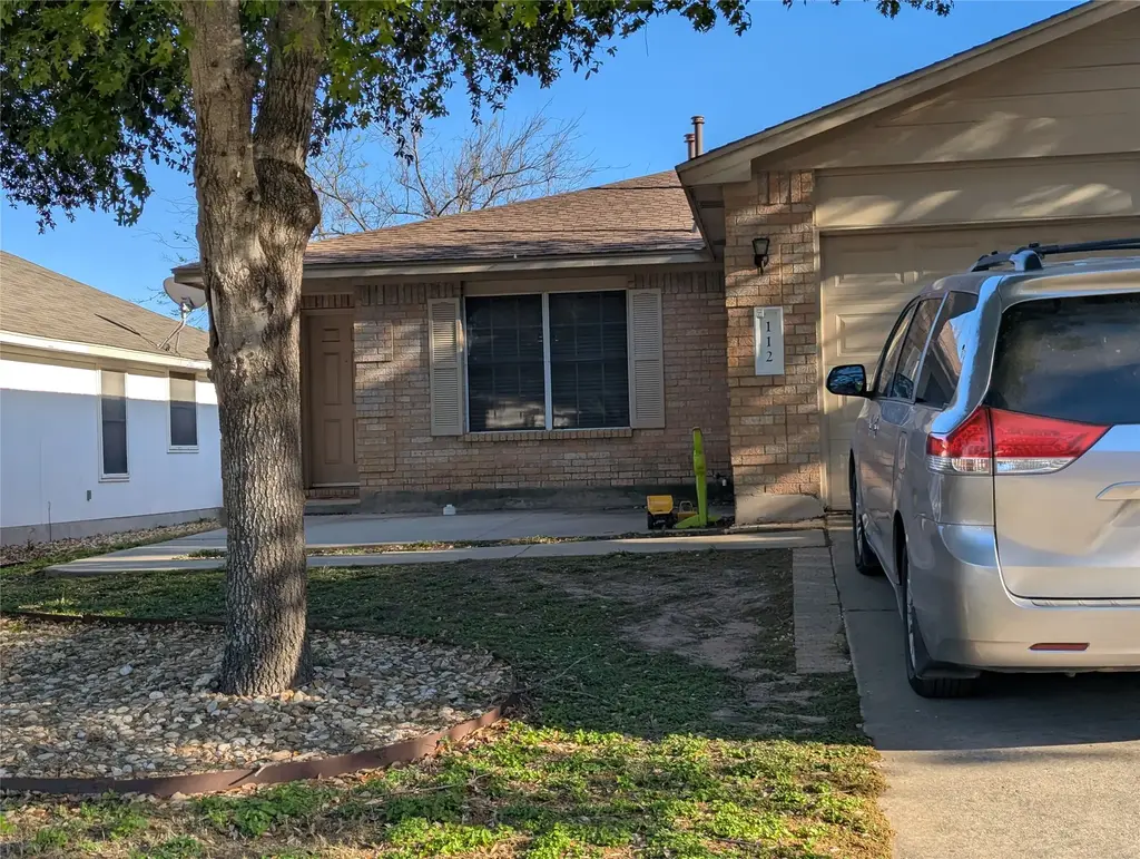 112 Grant Court, Leander