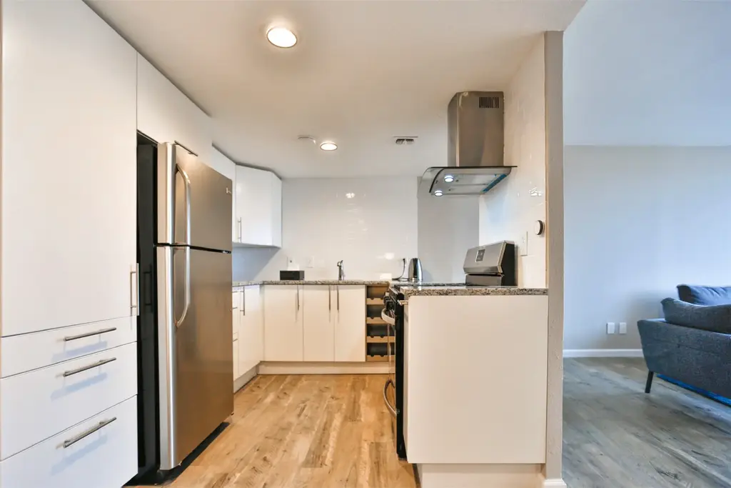 1800 Lavaca Street A-608, Austin