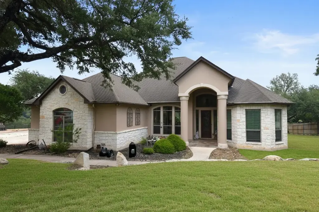 570 Copper Rim, Spring Branch