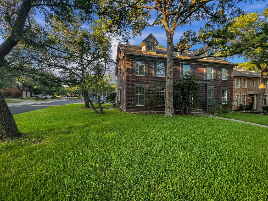 6204 Old Harbor Lane, Austin