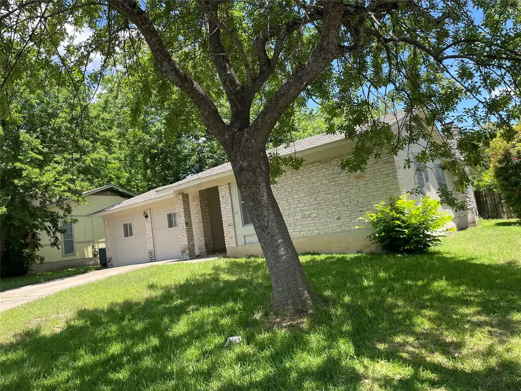 7611 Lunar Drive, Austin