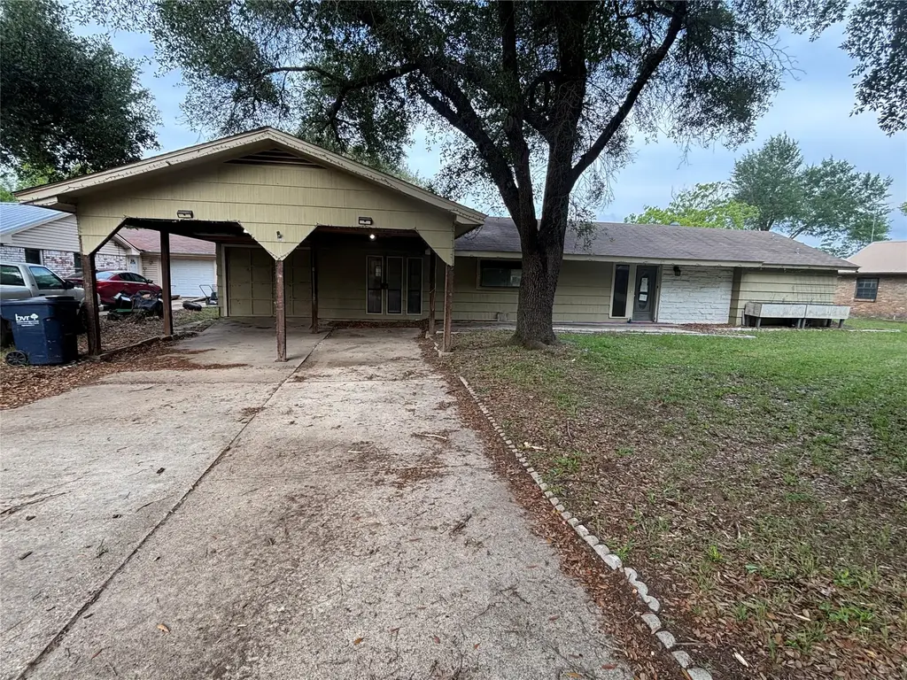 2408 Post Oak Road, Rockdale