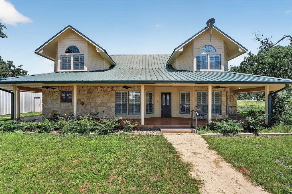 203 Oxbow Trail, Marble Falls
