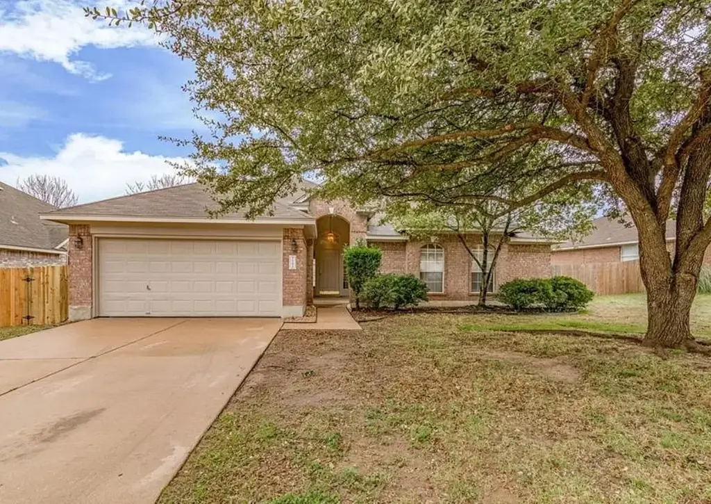 702 Thrush Drive, Leander