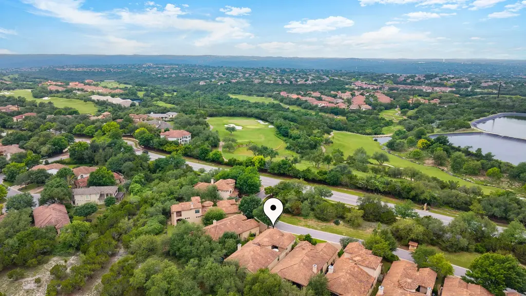 2813 University Club Drive, Austin