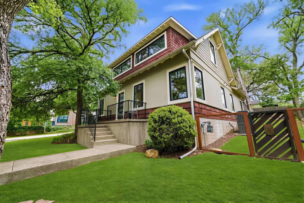 2110 De Verne Street, Austin
