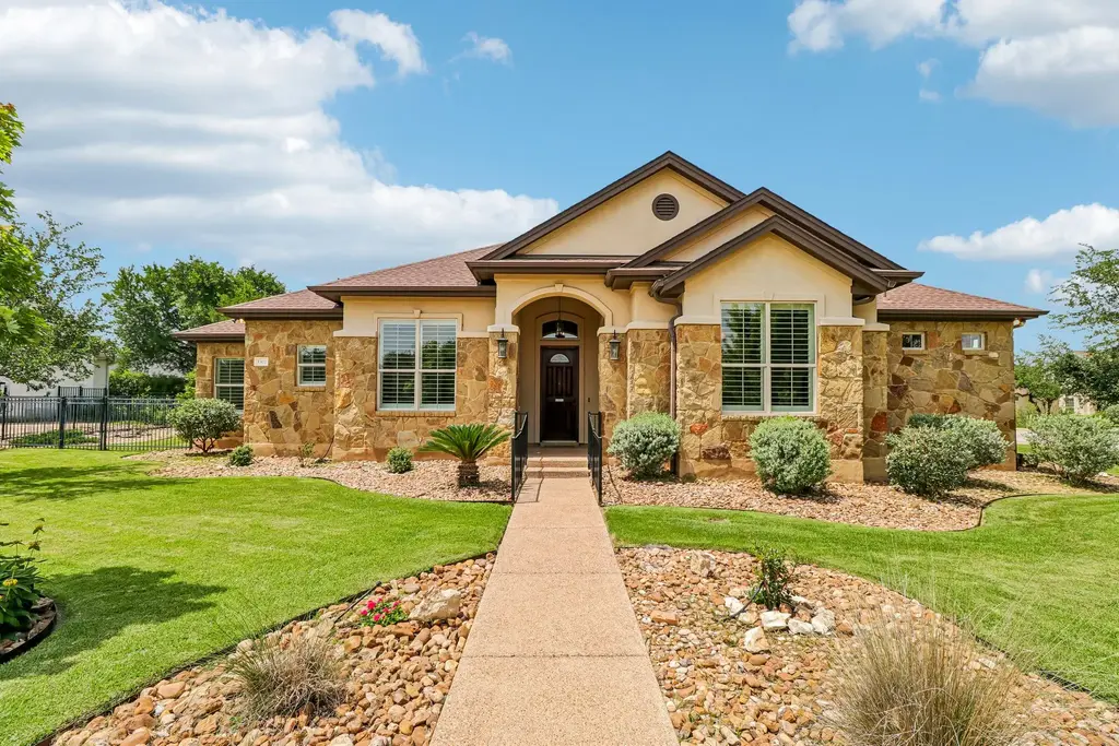 1302 Big Drive, Georgetown